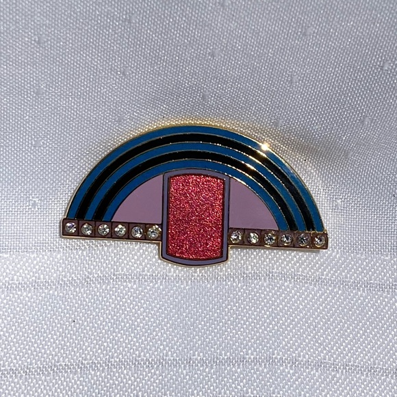 Isle of Skye Clear Rhinestone Abstract Gold Tone Signed Brooch Pin - Picture 8 of 12